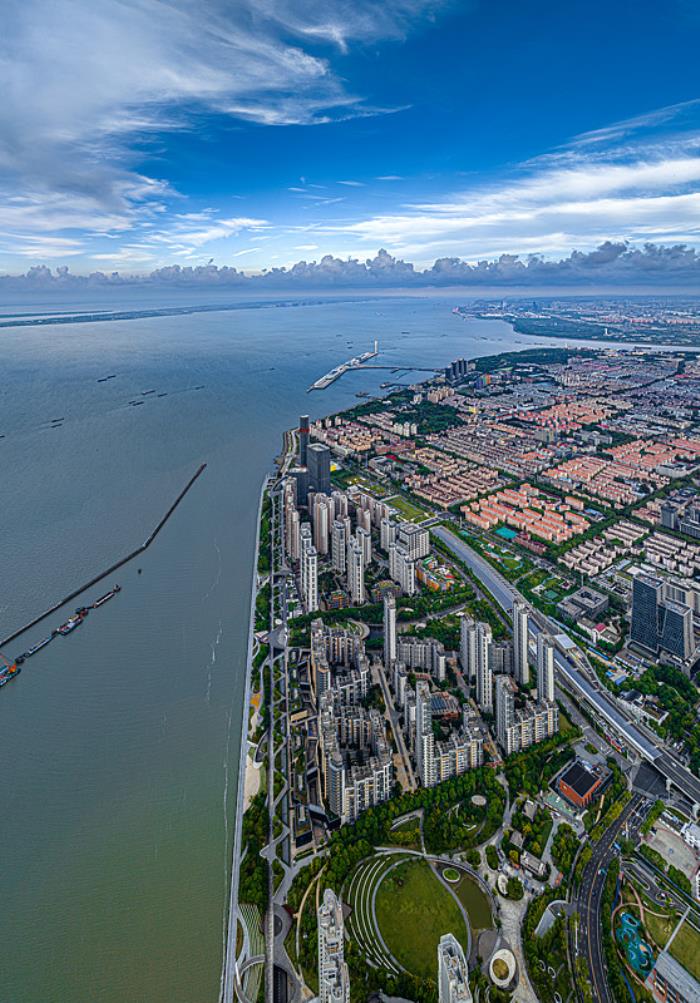 物品汽车配件由中国苏州市采取海上线路驳运到意大利米兰