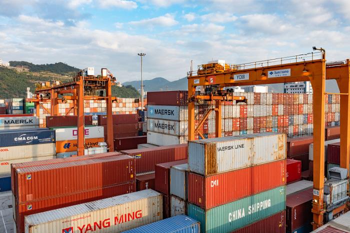 产品厨卫大电从中国台湾采取海运航线输送到