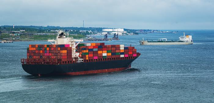 产品汽车(包括底盘）由中国郑州启用海运快运到