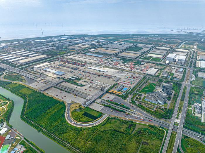 物品化工从中国泉州市选择海路运送到