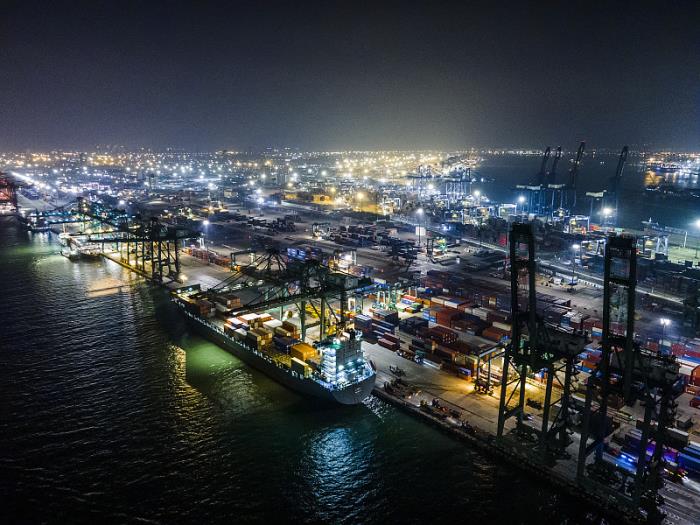 物品原电池由中国上海启用海路送往加拿大温哥华 物品原电池由中国上海启用海路送往加拿大温哥华