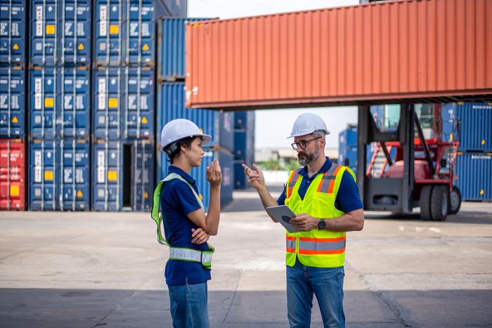 货物吸尘器由中国成都启用海路驳运到墨西哥瓜达拉哈拉