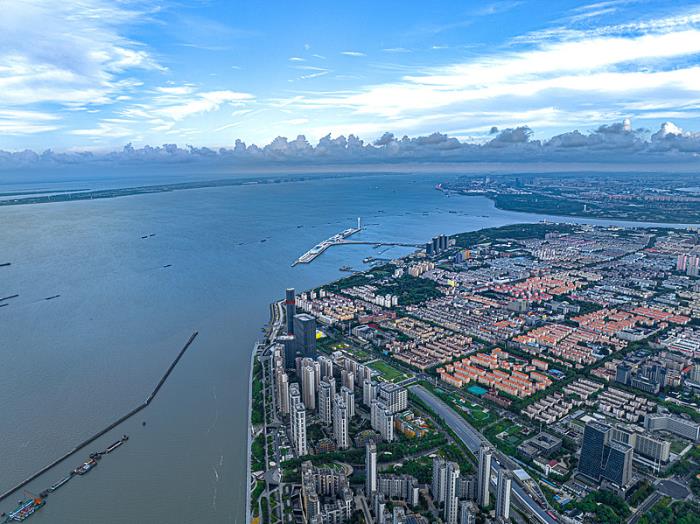 产品阀门及类似装置从中国南通市选择货轮送到德国汉堡