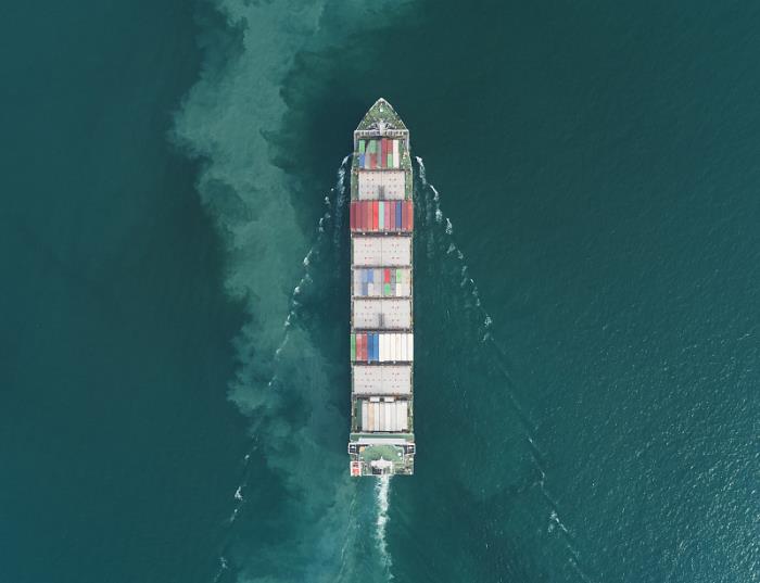 商品珍珠、宝石及半宝石从中国珠海选取海上线路货运到