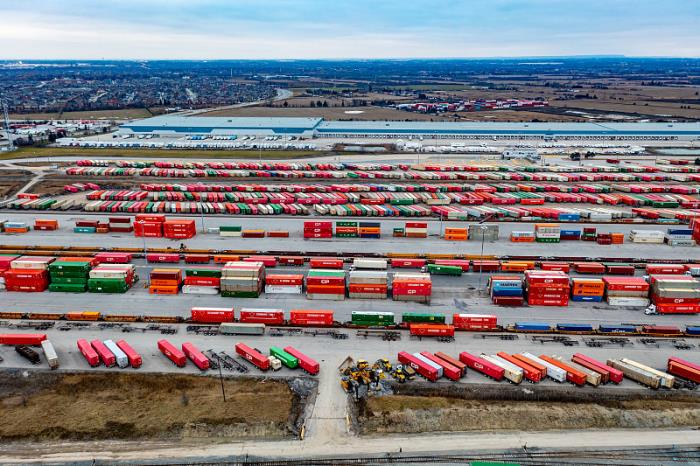 产品汽车从中国深圳选择海运航线驳运到英国考文垂 产品汽车从中国深圳选择海运航线驳运到英国考文垂