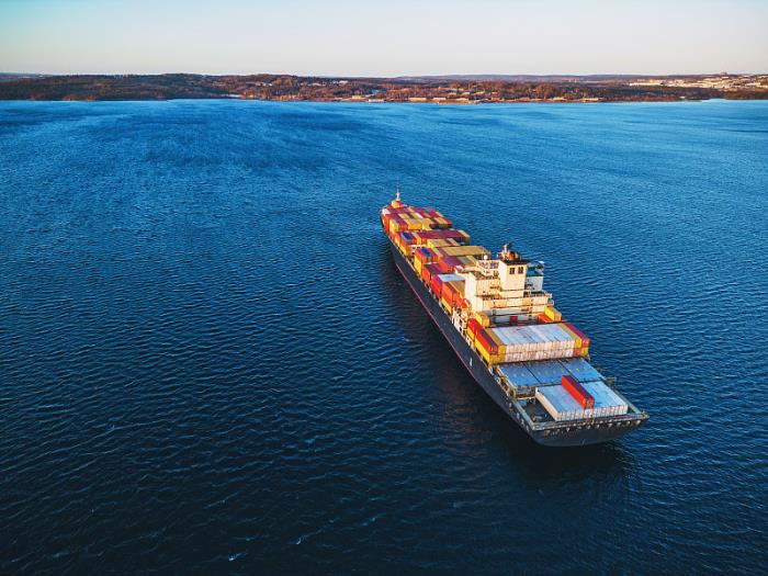 商品车用发动机从中国蚌埠市选择海运运到韩国釜山