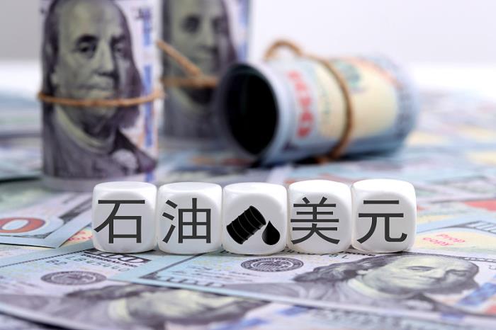 货物果蔬汁由中国深圳启用海运航线输送到达波兰华沙