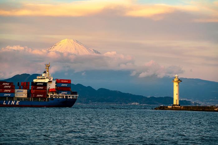 货物厨房从中国无锡采用水运配送到