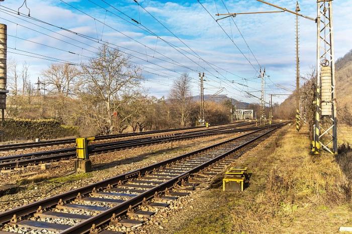 产品模型由中国珠海采用船运送往