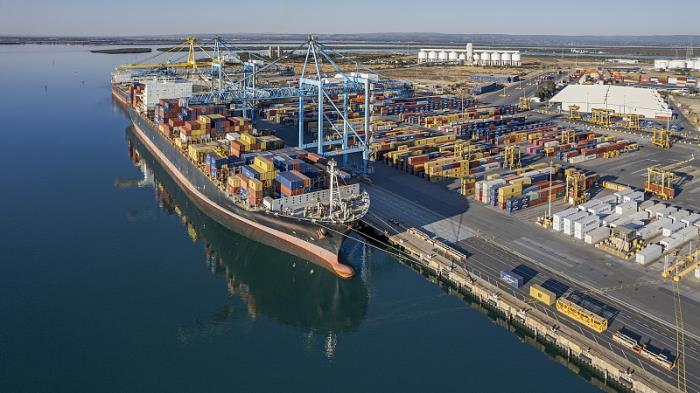 产品电脑数码从中国中山市采用货轮运到罗马尼亚久尔杰尼