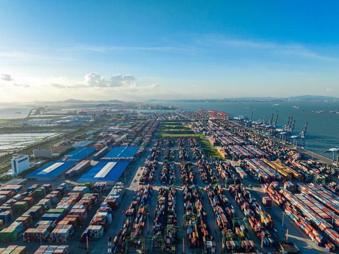 产品非插电式混合动力乘用车由中国青岛挑选海上线路输送到达德国法兰克福 产品非插电式混合动力乘用车由中国青岛挑选海上线路输送到达德国法兰克福