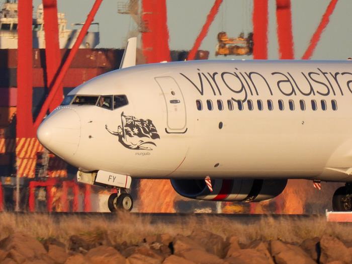 产品苹果从中国成都选用货船快运到