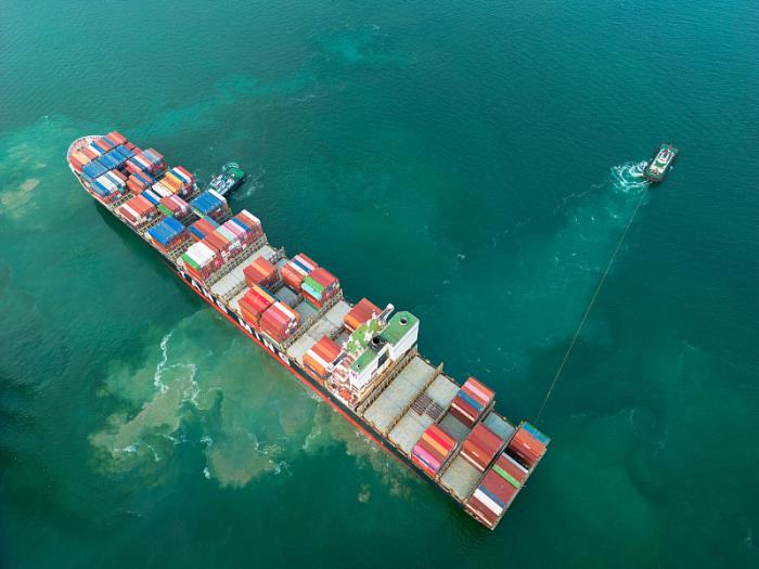 商品锂离子蓄电池从中国湖州市选用航运送到