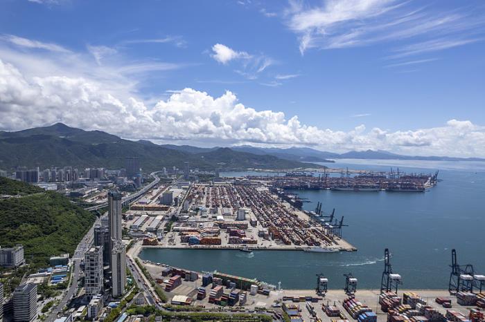 货品微波炉由中国香港启用海洋轮船送往德国柏林