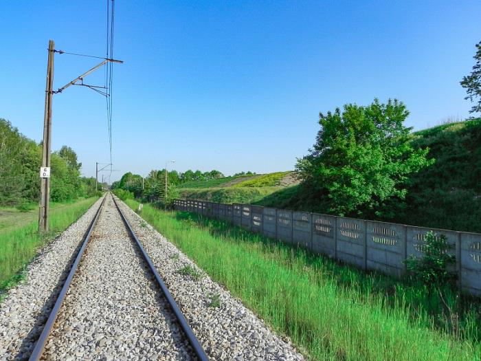 商品办公家具由中国佛山选择货轮输送到英国桑德兰