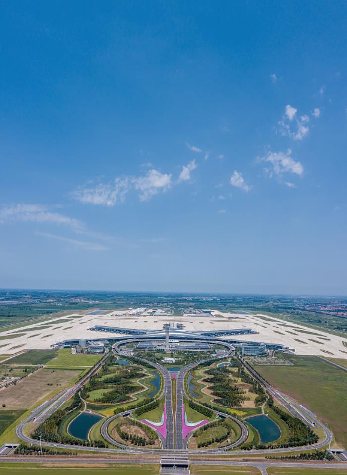 商品个护化妆从中国广州选择航运输送到达英国格拉斯哥