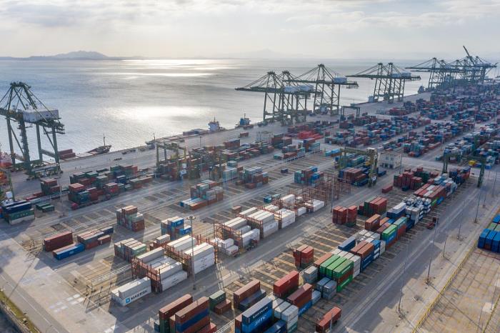 物件磷酸二氢铵从中国东莞采用水运运到英国阿伯丁