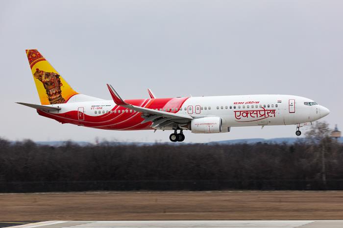 物件吸尘器由广州采用海运驳运到英国朴茨茅斯