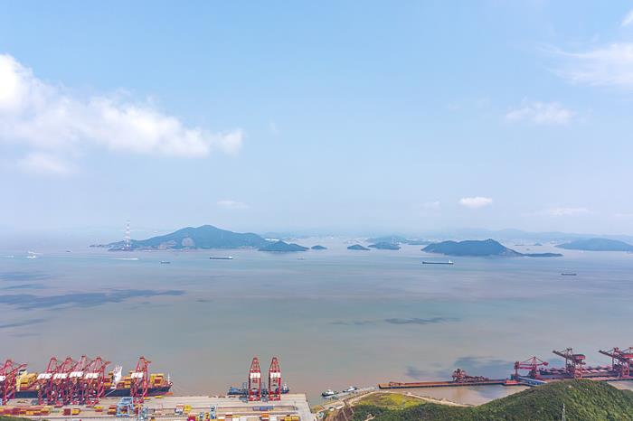 产品化学纤维纺织原料从中国广州选择海运航线驳运到日本福冈