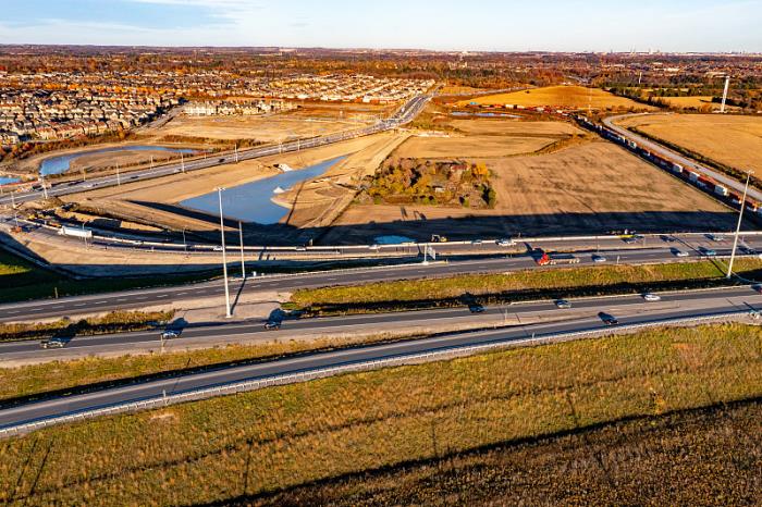 物件化工从中国杭州采用货轮输送到达英国布里斯托尔