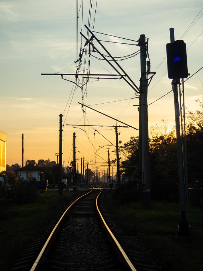 货品电子电器从中国上海采取水运货运到英国