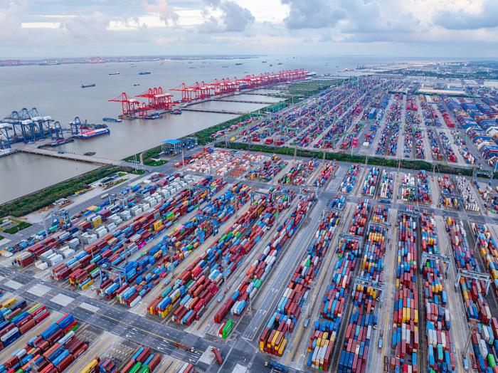 货品服装服饰由中国东莞启用海上线路输送到达塞拉利昂法拉巴