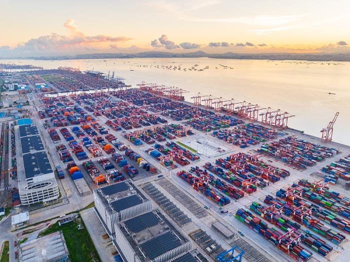 物品烤烟由中国济南选用海上线路输送到达加拿大多伦多