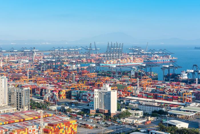 商品车用发动机从中国上海选用船运输送到达德国汉堡 商品车用发动机从中国上海选用船运输送到达德国汉堡