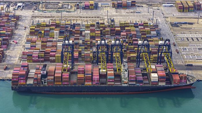 物品中央处理部件由中国珠海选择海洋轮船配送到意大利米兰 物品中央处理部件由中国珠海选择海洋轮船配送到意大利米兰