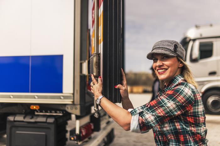 物品无人驾驶航空器从中国济南市启用海路驳运到日本濑户 物品无人驾驶航空器从中国济南市启用海路驳运到日本濑户