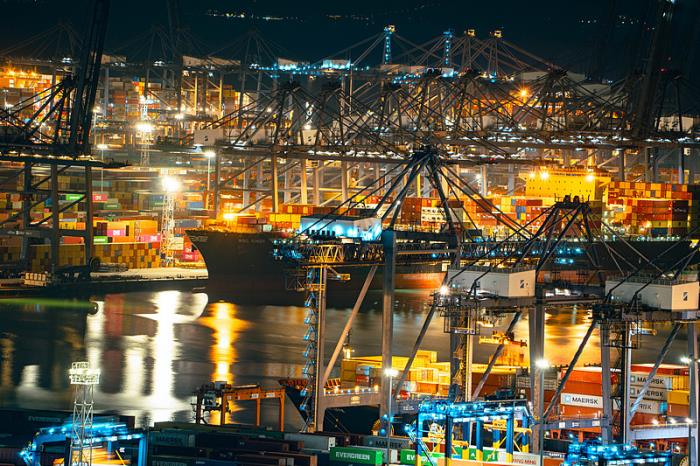 货品手机饰品从中国西安选择水运运到法国巴黎 货品手机饰品从中国西安选择水运运到法国巴黎