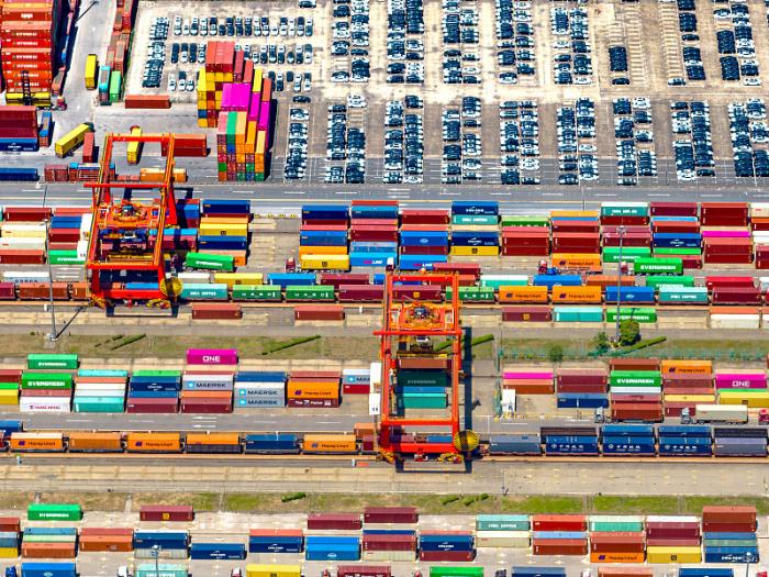 产品锂离子蓄电池由中国鞍山采用海上线路配送到奥匈布拉格 产品锂离子蓄电池由中国鞍山采用海上线路配送到奥匈布拉格