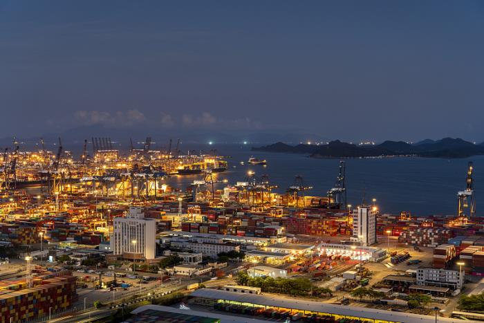 产品液晶监视器从上海挑选海运航线抵达到英国莱斯特