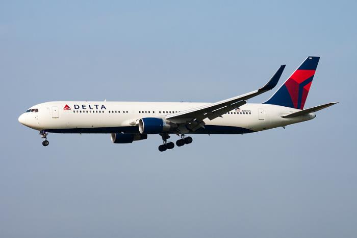 产品喂养用品由上海启用海运运送到英国伊普斯威奇