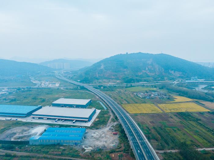 物品无人驾驶航空器由中国佛山市采取水运快运到加拿大渥太华