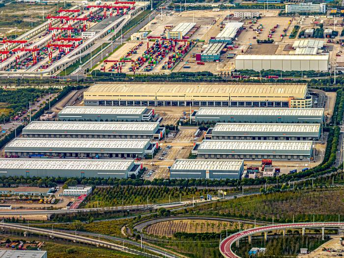 物件罐头由中国深圳选取海路配送到奥匈布达佩斯