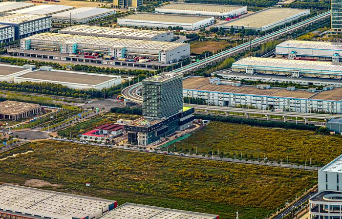 货物礼品由中国赣州采取海洋轮船配送到加拿大唐吉克苏瓦克