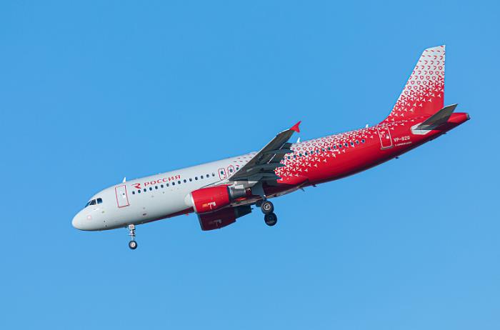 货物洗护用品由中国上海选用海上线路送往英国埃克塞特