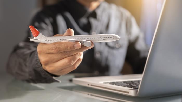 物件裘皮服装从中国重庆启用海运运送到英国达文特里