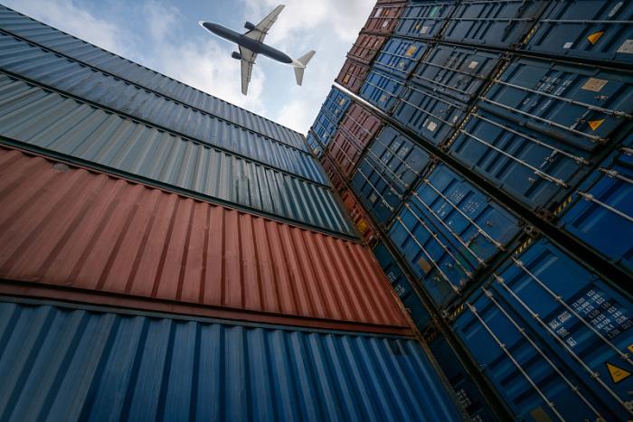 物件纺织机械及其零件由中国成都挑选货轮配送英国埃克塞特