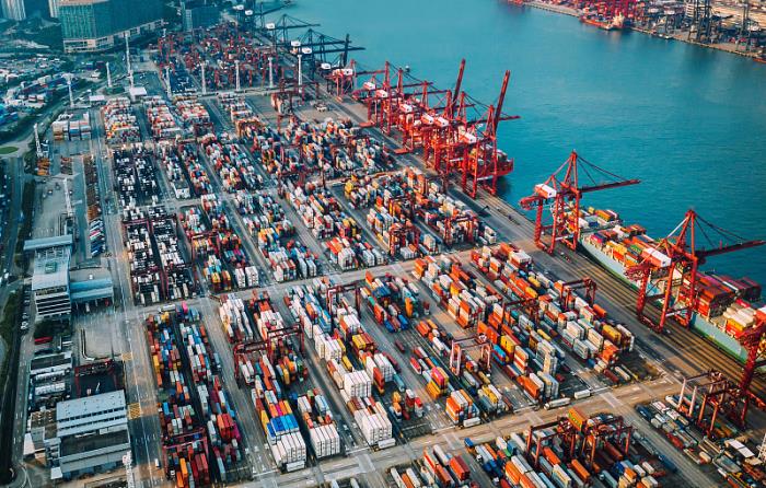 物品美容清洁从中国佛山采取海洋轮船运送到英国达文特里