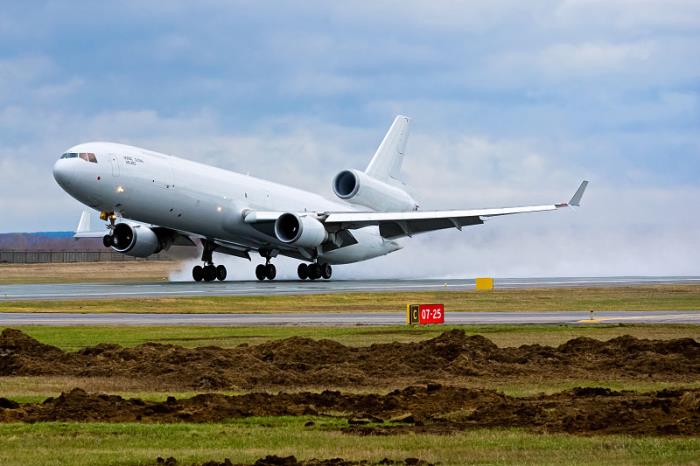 物件运动器材从上海启用海洋轮船配送英国南安普顿