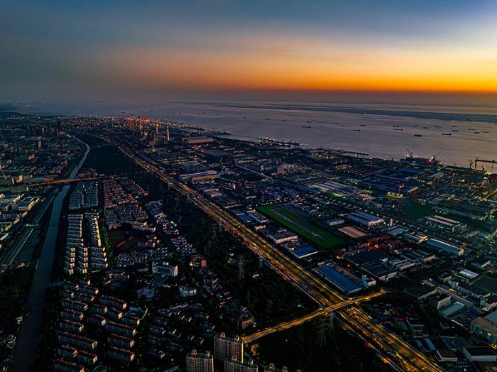 物件箱包及类似容器从中国郑州市选择货船送到北欧托尔斯港 物件箱包及类似容器从中国郑州市选择货船送到北欧托尔斯港