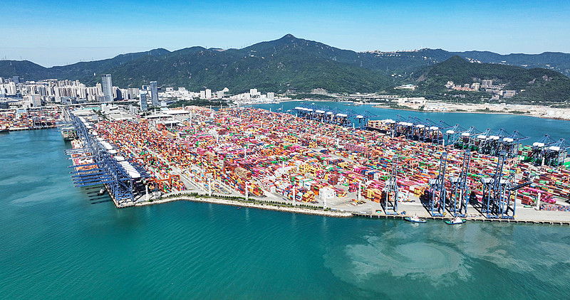 经由上海将一双鞋子寄到印度尼西亚巨港