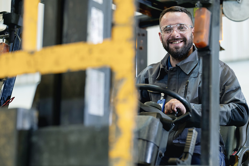 通过郑州把螃蟹寄到印度尼西亚坤甸