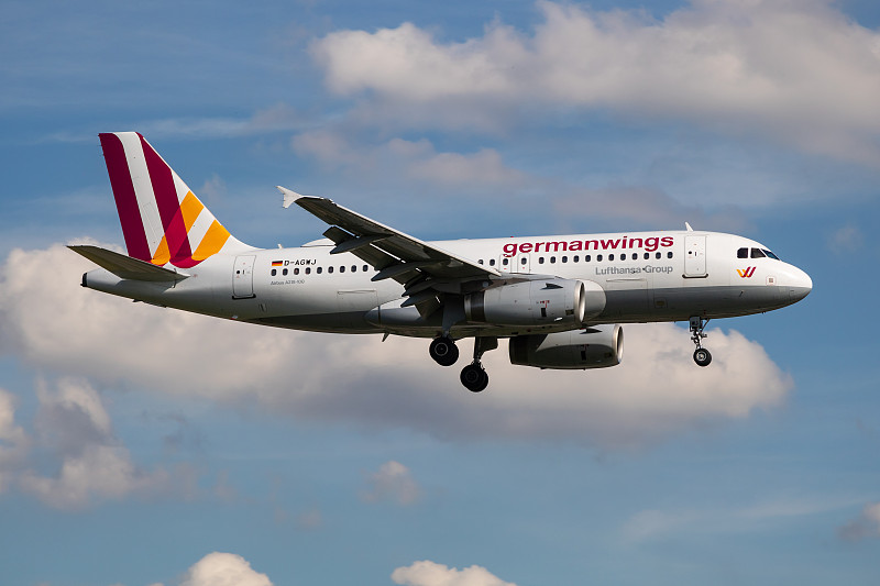 基于深圳将毛巾寄到印尼班达亚齐