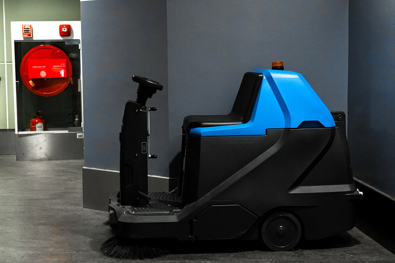 基于中国上海杨梅苗寄到印尼巨港