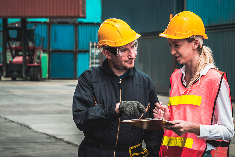 经过中国深圳蔬菜邮寄到印度尼西亚丹戎不碌