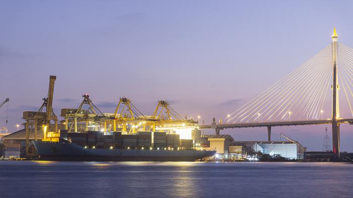 亚马逊将从6月开始暂停shipping运输服务;烹饪、烘焙、智能音箱需求量还要涨... 亚马逊将从6月开始暂停shipping运输服务;烹饪、烘焙、智能音箱需求量还要涨...