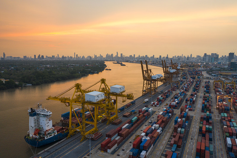 广州通过轮船快递印尼泗水物流速递 广州通过轮船快递印尼泗水物流速递